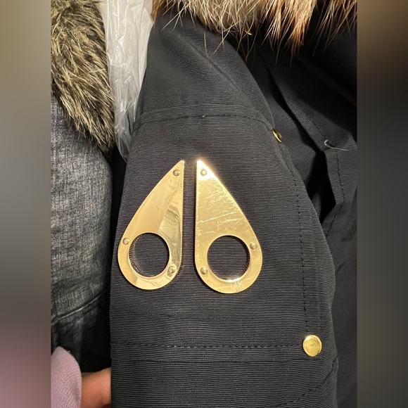Women’s Moose Knuckles Navy/Gold Parka - Picture 1 of 4